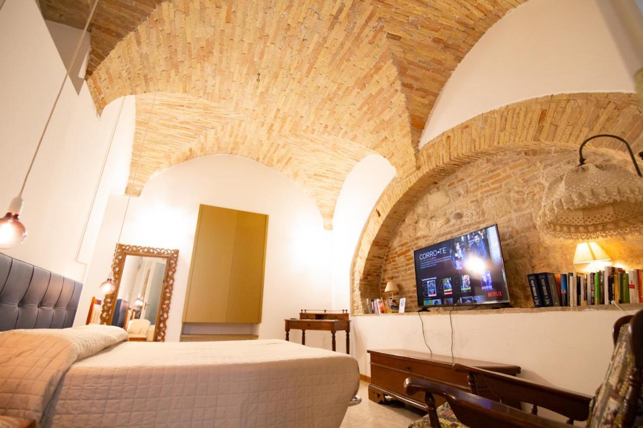 La Rua Lägenhet Ascoli Piceno Exteriör bild