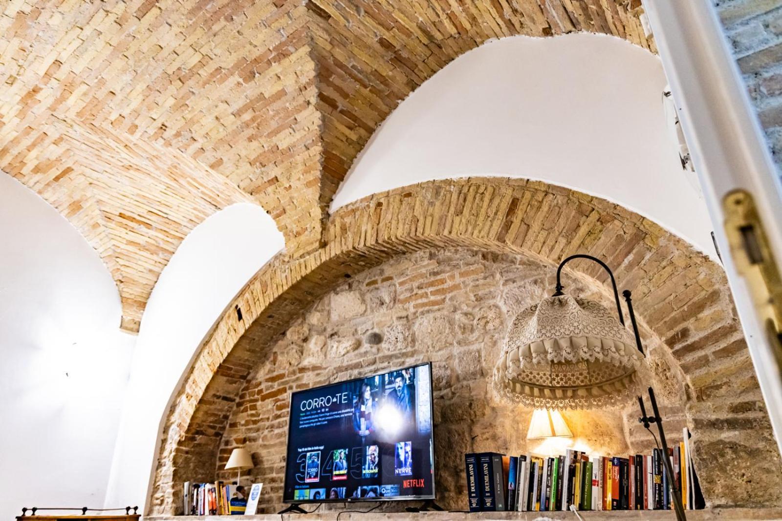 La Rua Lägenhet Ascoli Piceno Exteriör bild