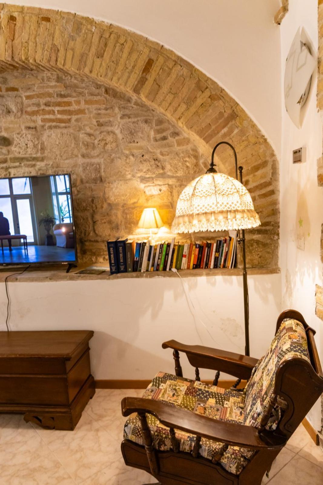 La Rua Lägenhet Ascoli Piceno Exteriör bild