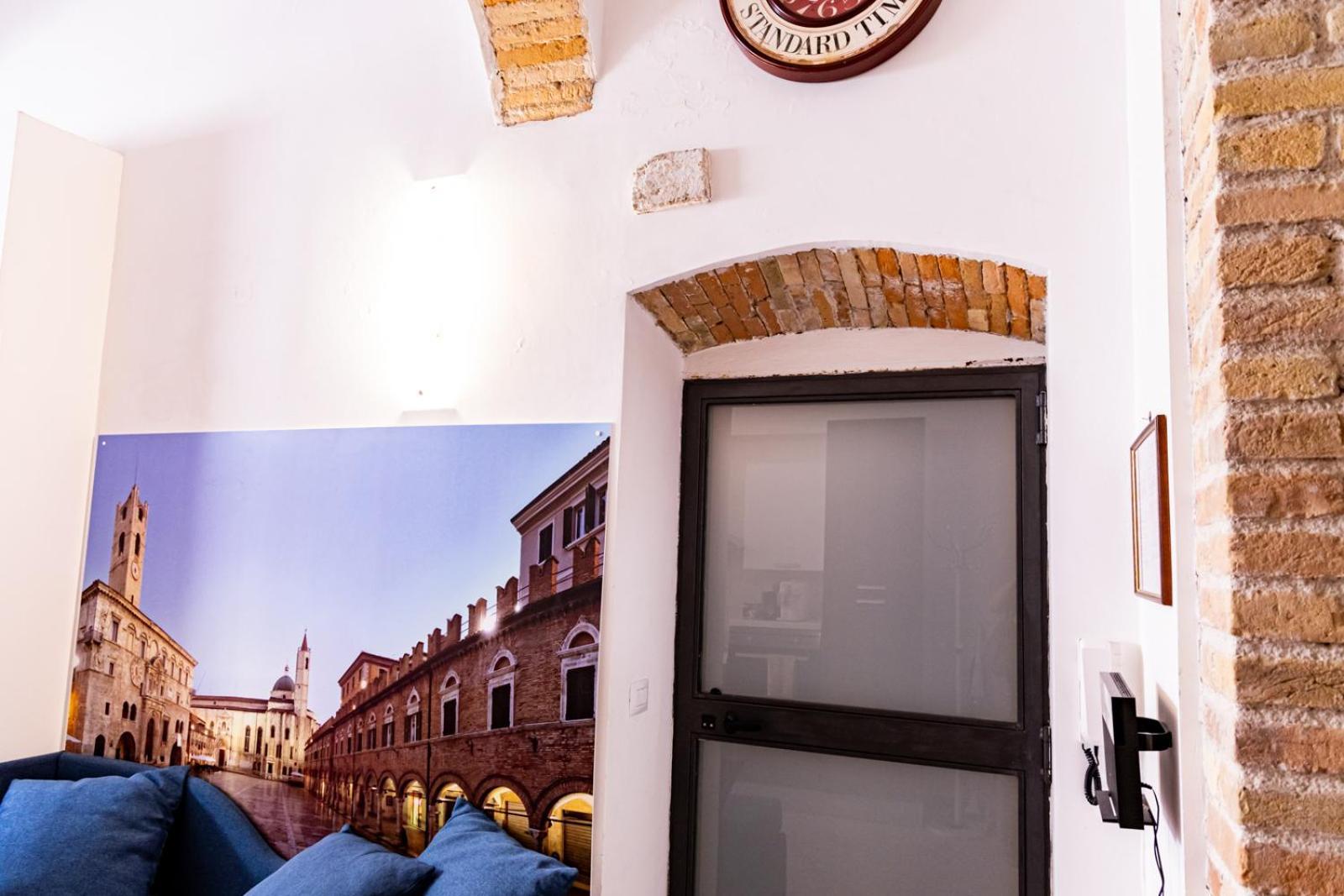 La Rua Lägenhet Ascoli Piceno Exteriör bild